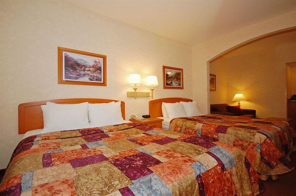 Sleep Inn & Suites Lake Of The Ozarks Camdenton Εξωτερικό φωτογραφία